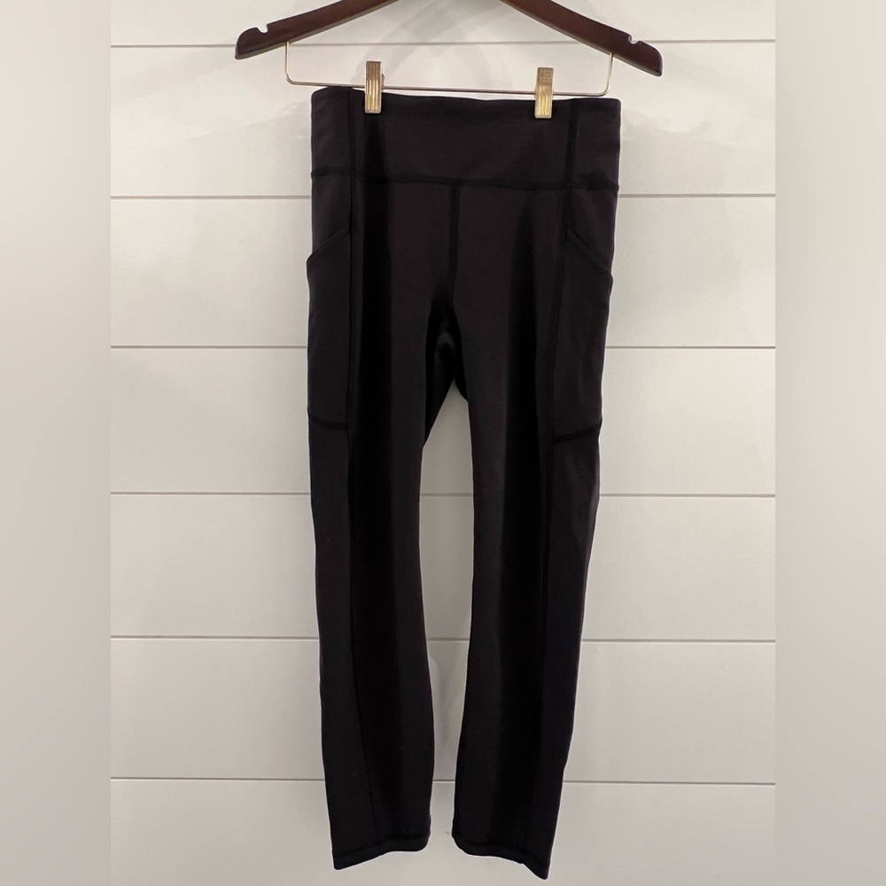 Lululemon Invigorate High-Rise Crop 23" size 6 EUC